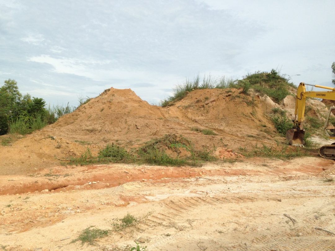 Pasir Lombong & Tanah Merah Semeling